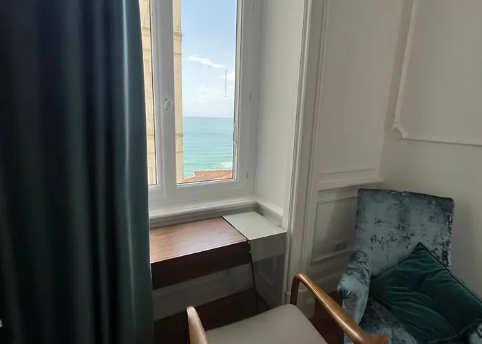 Helianthe Биарриц